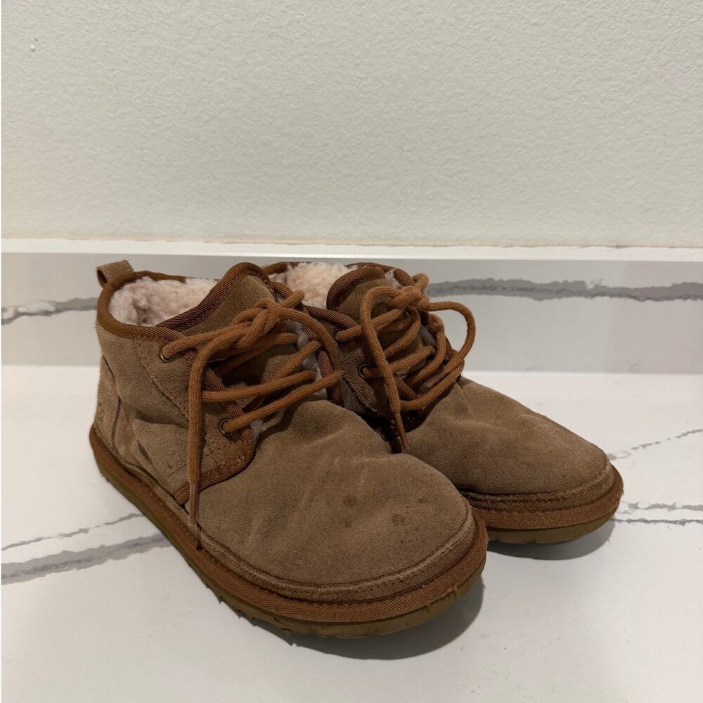 UGG Neumel Chestnut Suede Lace Up Chukka Boots Women Size 7‎ Winter Sheepskin